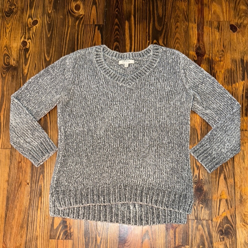 Orvis Gray V-Neck Sweater with Chunky Knit